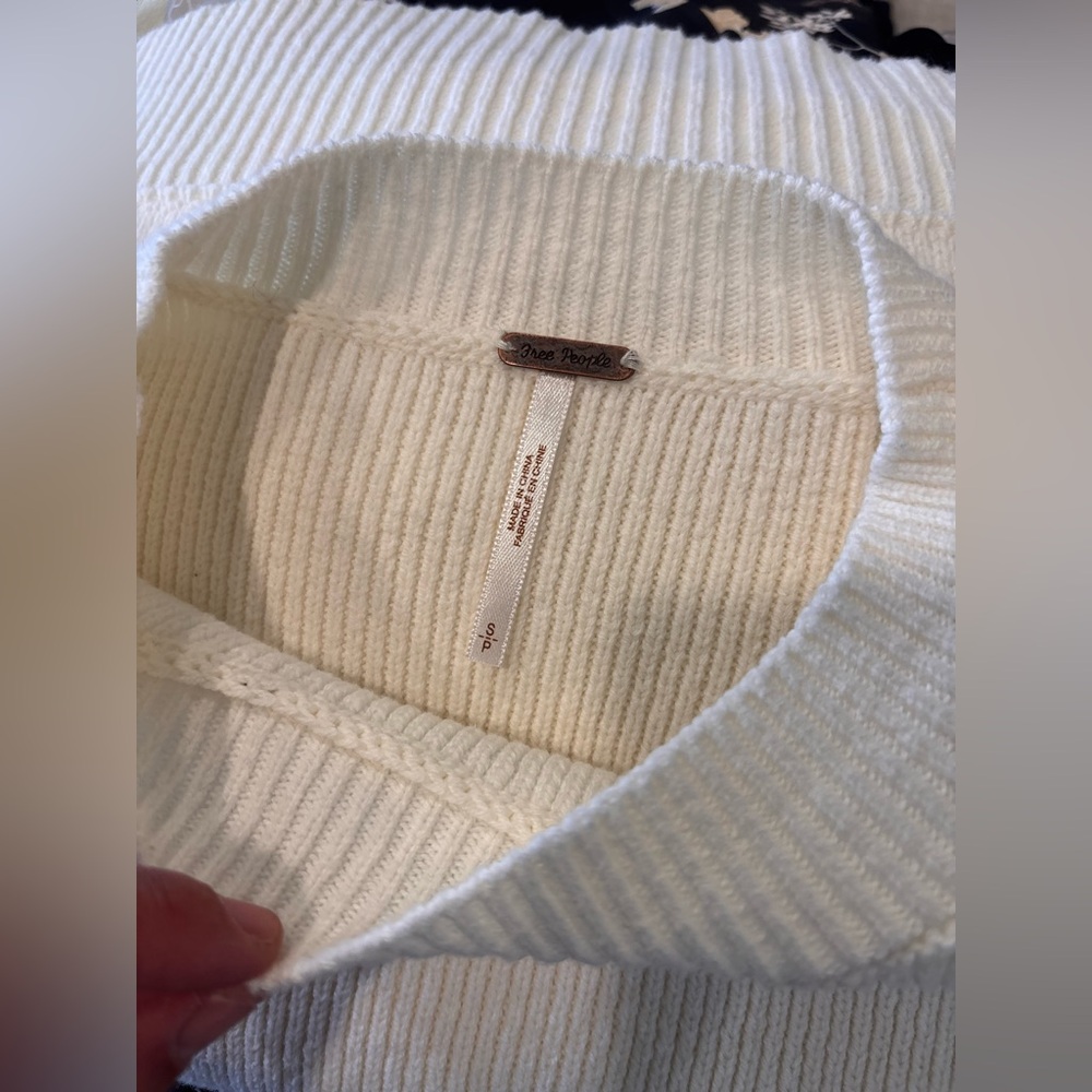 Free People Easy Street Crop Pullover Sweater in Ivory size small - Picture 4 of 8